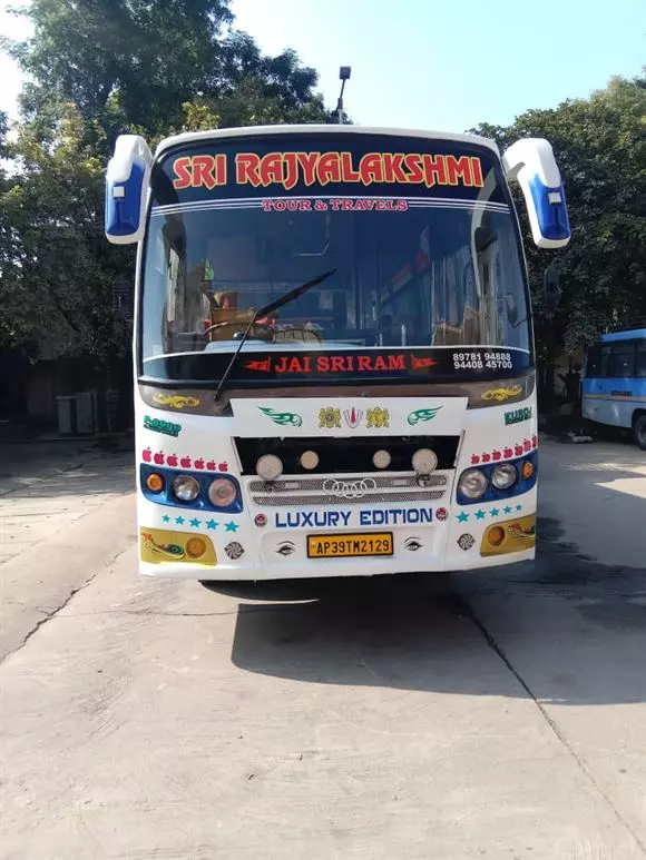 sri rajyalakshmi tours and travels main road in tirupati - Photo No.21