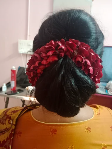 pls beauty studio and academy padmavathi mahila university in tirupati - Photo No.9