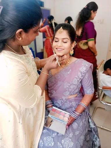 pls beauty studio and academy padmavathi mahila university in tirupati - Photo No.31