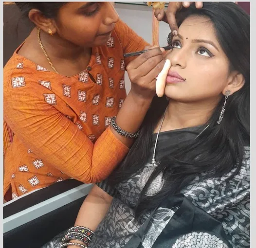 pls beauty studio and academy padmavathi mahila university in tirupati - Photo No.37