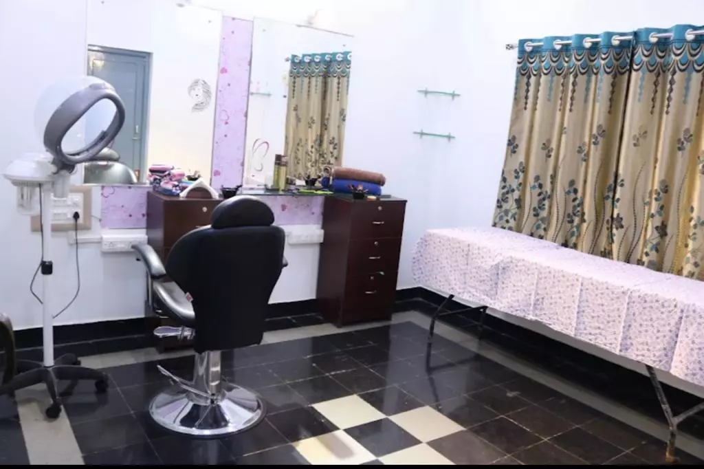 b beauty care gannavaram in vijayawada - Photo No.6