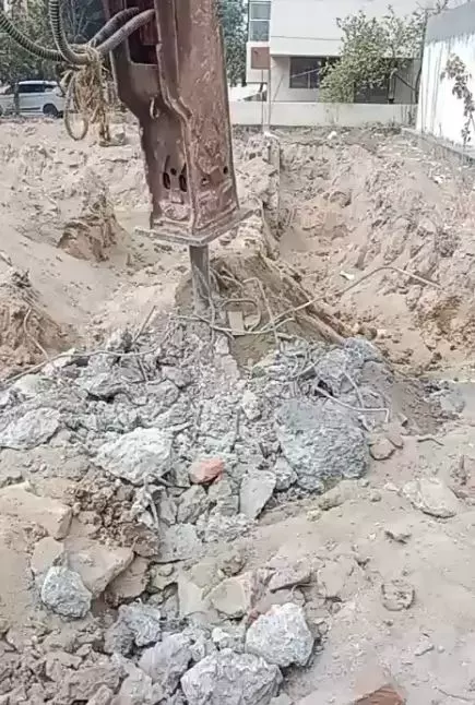 emmanuel old building demolition works in vundavalli - Photo No.12