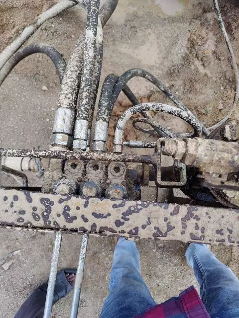 Srikanth Borewells And Mini Transport Penamaluru In Vijayawada - Photo No. 41