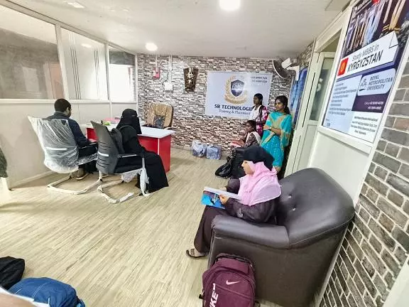 sr technologies labbipet in vijayawada - Photo No.2