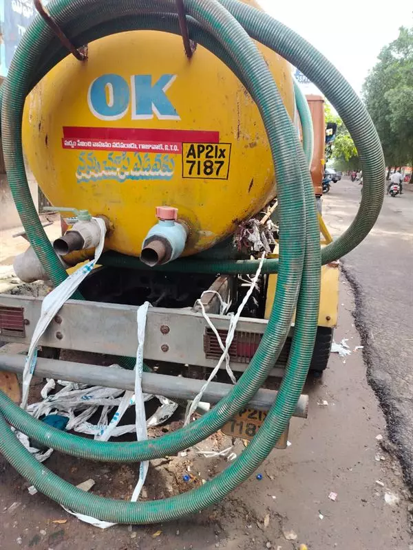 Swatcha Bharath Septic Tank Cleaning Gajuwaka - Photo No. 11