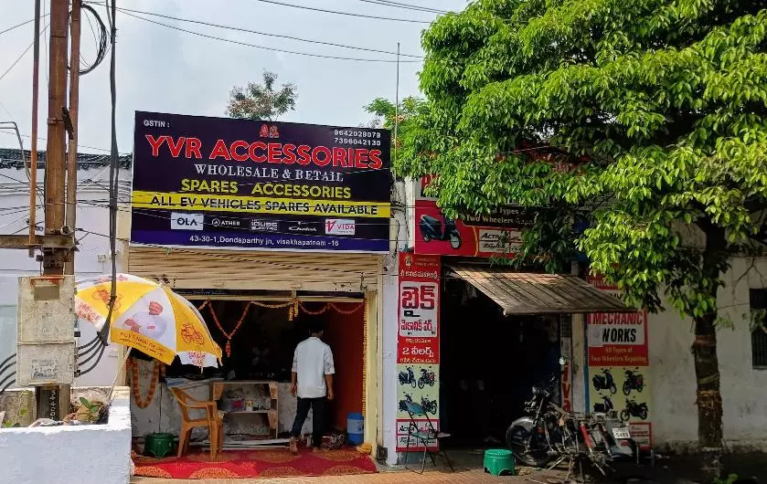 yvr accessories dondaparthy in visakhapatnam - Photo No.3