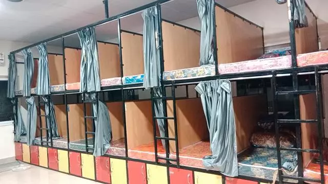 Sri Vignesh Dormitory Kgh Down In Visakhapatnam - Photo No. 01