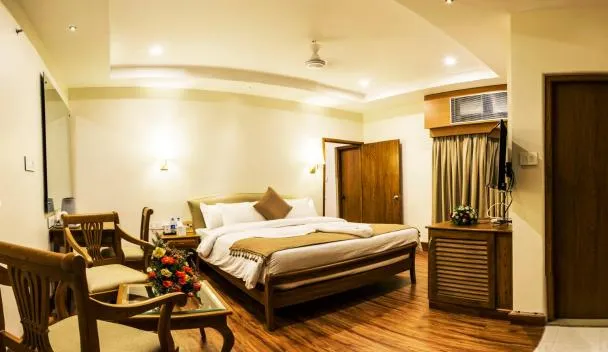 Gemini Lodge Bowadara Road In Visakhapatnam - Photo No. 11