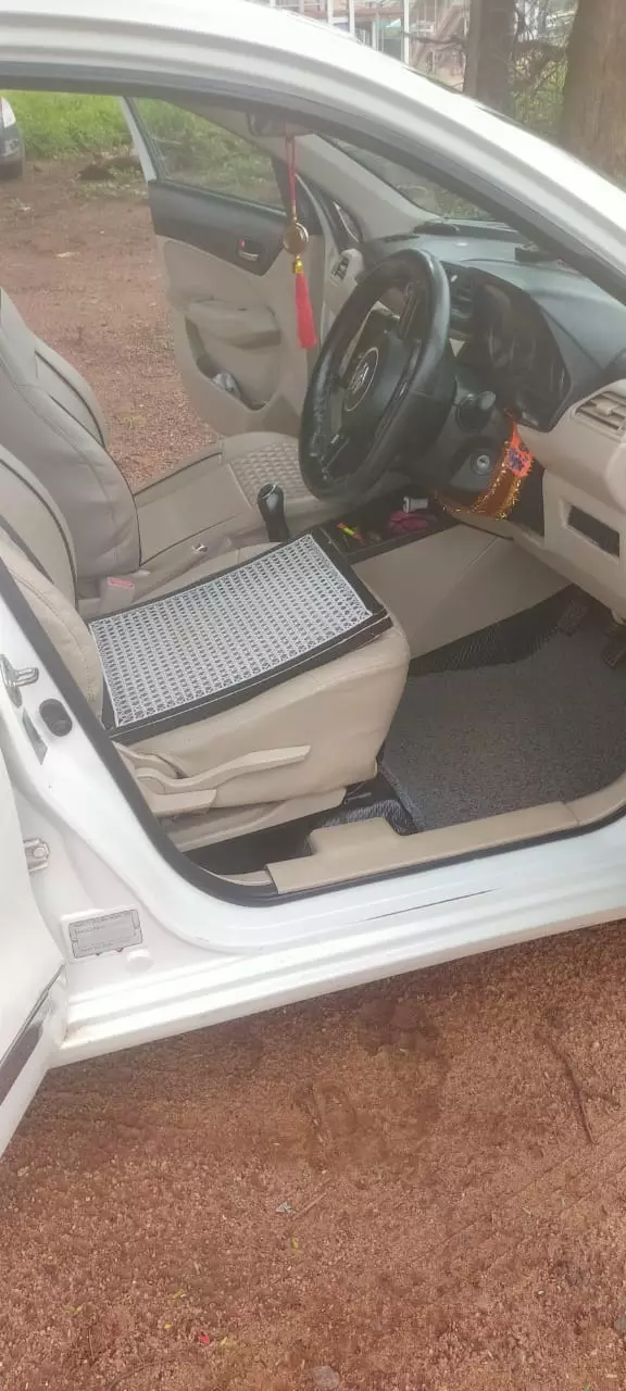 Srinivasa Car And Travels Razam In Vizianagaram - Photo No. 01