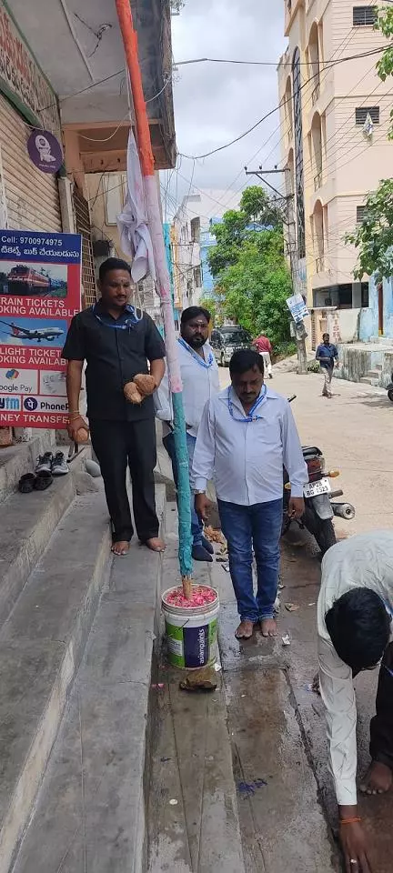 sri sai travels bus stand in warangal - Photo No.8