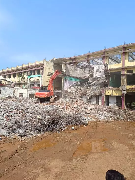 Sri Mallikarjuna Earthmovers And Dismentlers Hanamkonda In Warangal - Photo No. 21