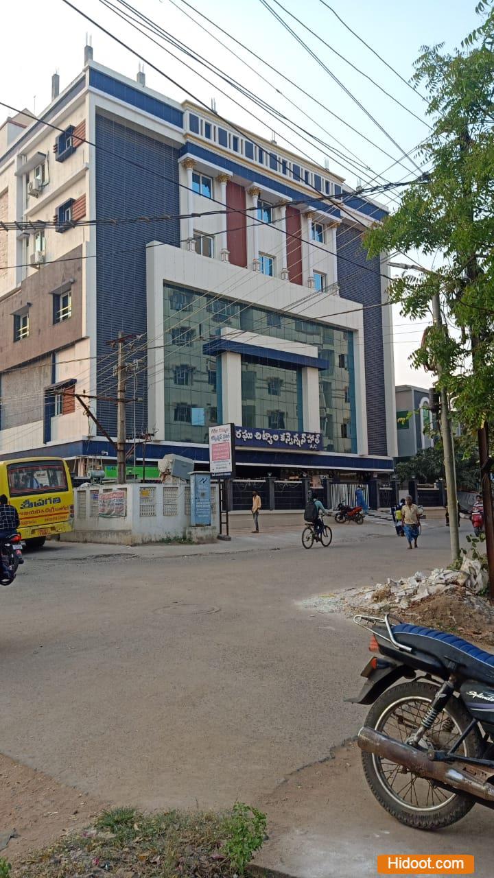 The Godavari Packers And Movers Near Tadepalligudem In West Godavari - Photo No. 01